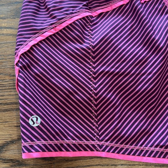 💕HP💕Lululemon Shake & Break Tracker Hyper Stripe Pink Shorts - Picture 11 of 12